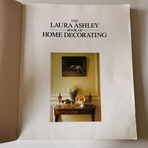 1987 Laura Ashley Home Decorating Book Softcover Soft Furnishings Vintage Fabric - Picture 3 of 13